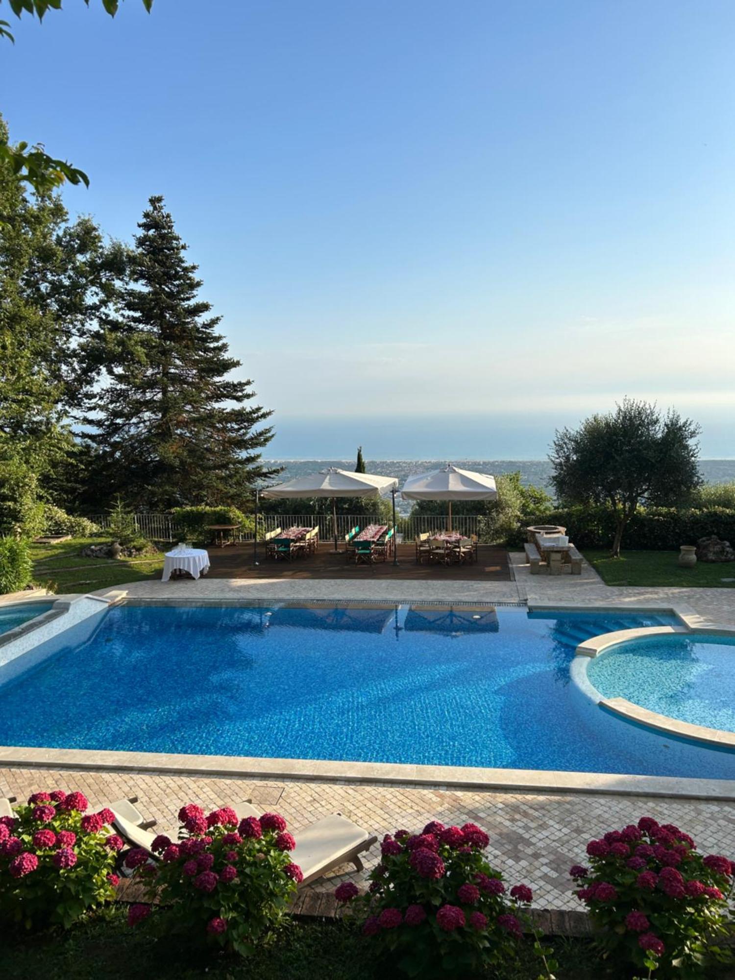 La Terrazza Sulla Versilia 피에트라산타 외부 사진